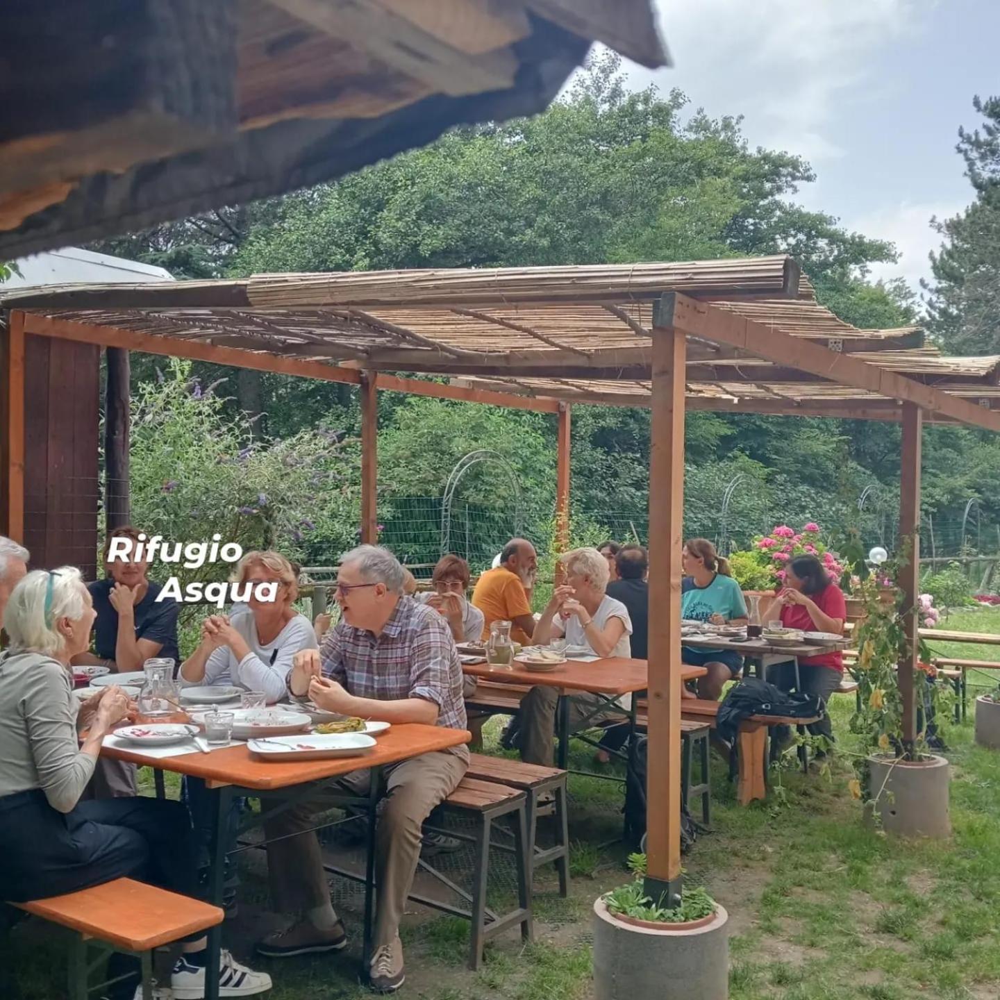 Rifugio Asqua Villa Poppi Eksteriør bilde